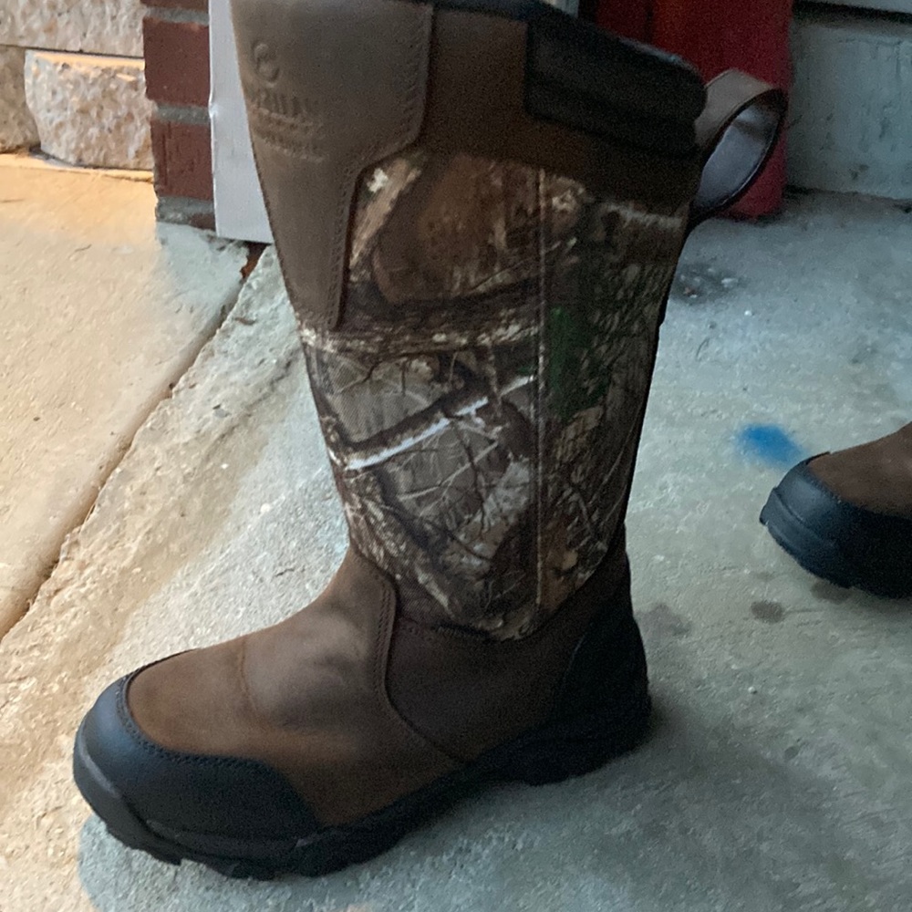 Youth/kids size 6 snake boots. These have never been worn